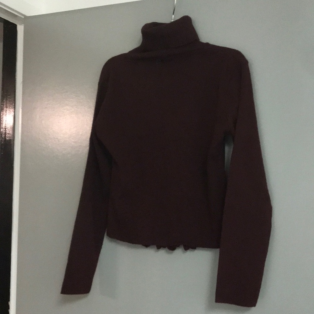 Italian Ruffle Front Sweater 😻 - Picture 4 of 6